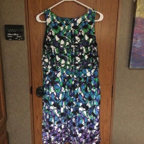 NWT. Just Taylor Women’s Size 6 Dress, Lined - Picture 4 of 13